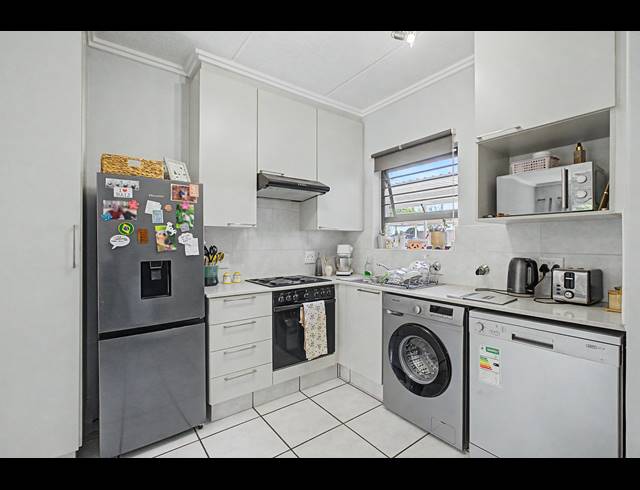 1 BEDROOM APARTMENT FOR SALE IN DOUGLASDALE